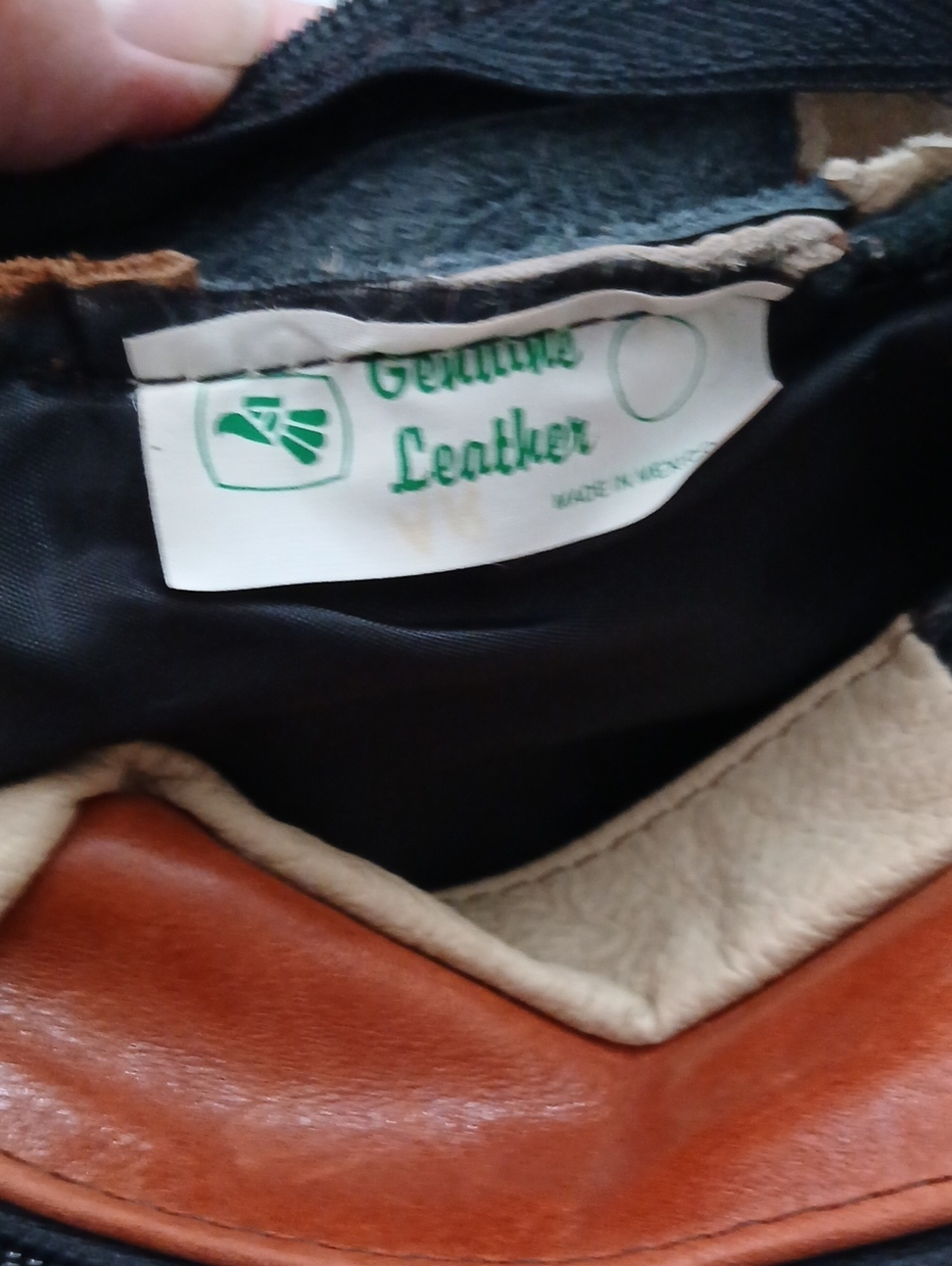 Vintage Patchwork Leather Purse - Picture 5 of 11
